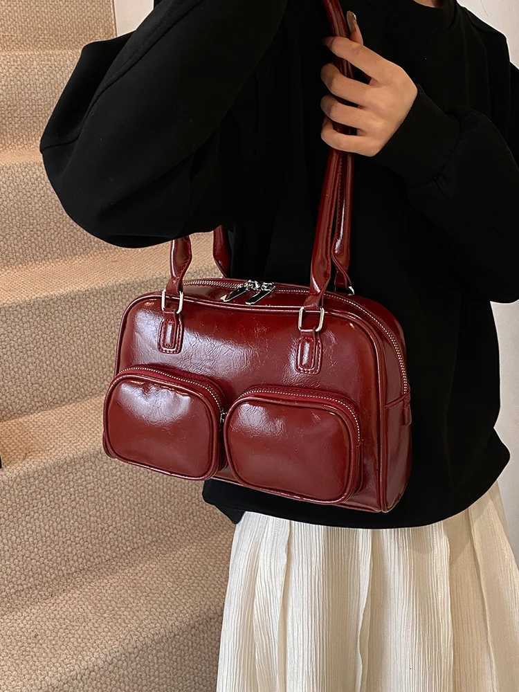 Luxury Brand Bowling Bags For Women Simple Shoulder Bags Ladies Commuting Armpit Totes Bag Versatile Multi pocket Pillow BagsT251122