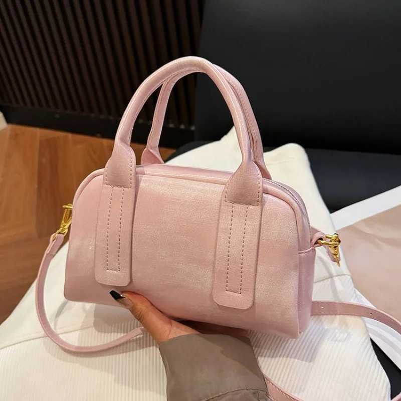 Elegant Crossbody Handbag Luxury Brand Leather Womens Bag Famous Designer Classic Paris Minimalist Vintage Daily Commuter BagT251122