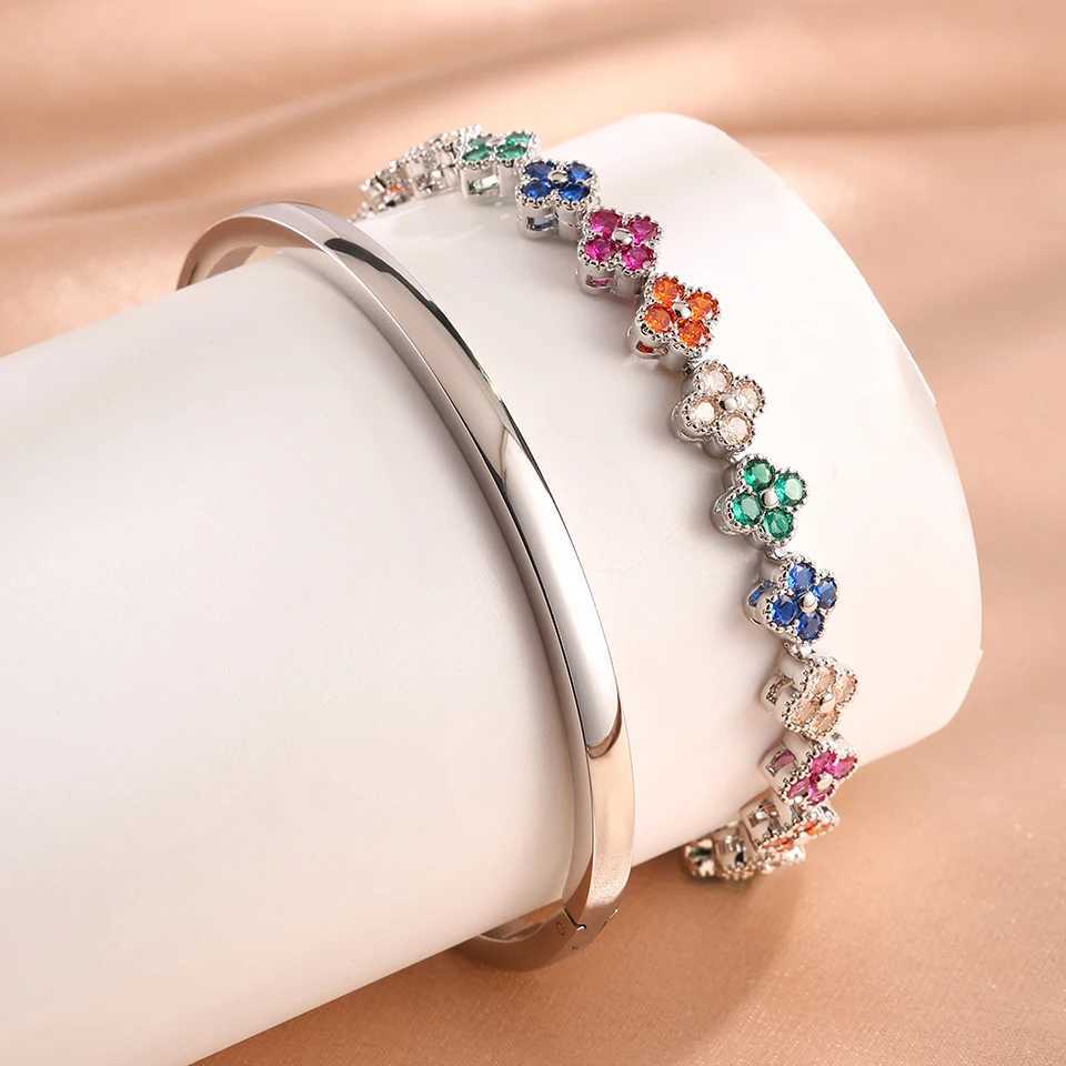 2PCS Colorful Shiny Zircon Five-leaf Flower Stacked Bracelet Bangles for Women High Quality 18K Gold-plated Stainless Steel J251122