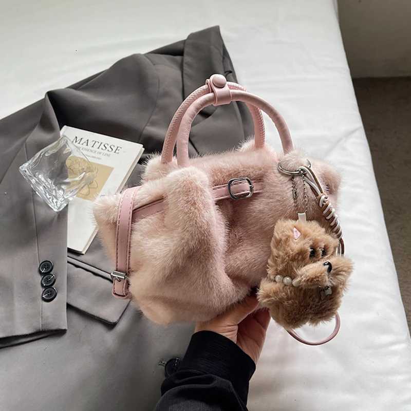 Premium Plush Bag for Women Autumn Winter Fashion Versatile Faux Fur Small Handbags Casual Commute One Shoulder Crossbody Bags K251121
