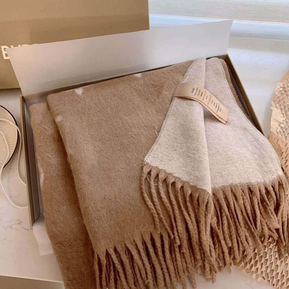 Scarf For Women Designer Luxury 2025 Double-Sided Cashmere Scarf for Women Letter Monogram Imitation Wool Neck Warmer Shawl with Tassels