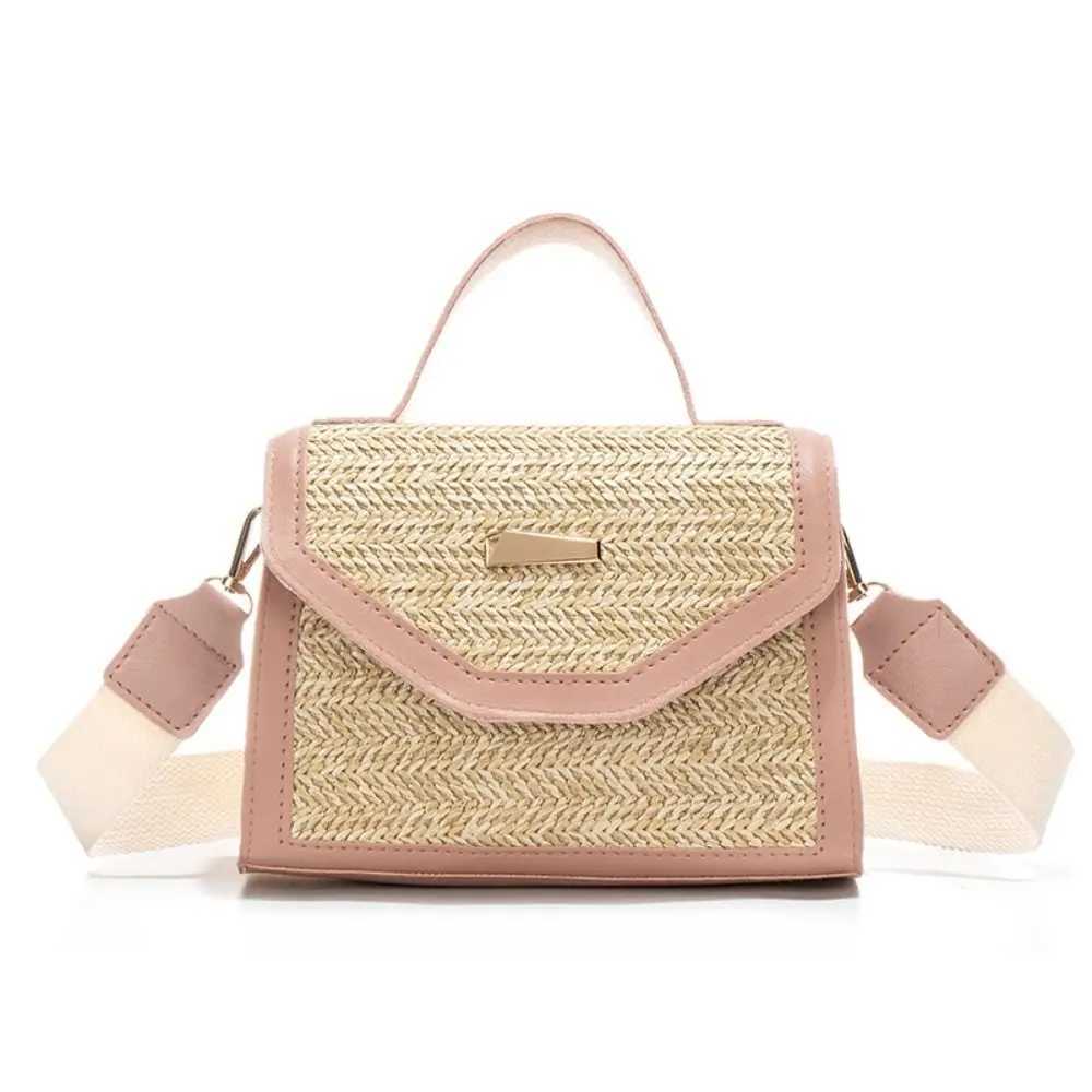 Womens woven straw bag large capacity fashionable cross body messenger bag comfortable armpit bag travel beach bag W250421