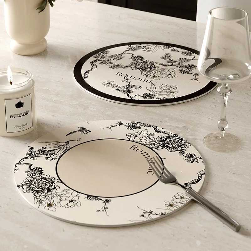 Round Leather Placemat for CoasterBlack and WhiteFloral Table for GlassesTea and Coffee DishesLight and Luxury C251122
