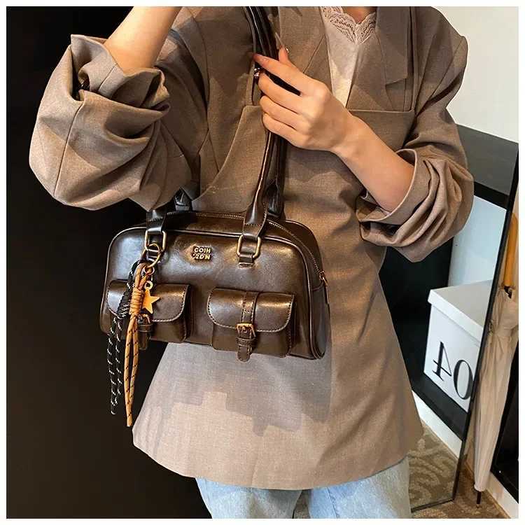Fall Winter Large Capacity Retro Multi-Pocket Womens Shoulder Bag Stylish Bowling Bag Underarm Bag Soft Polyester LiningT251122