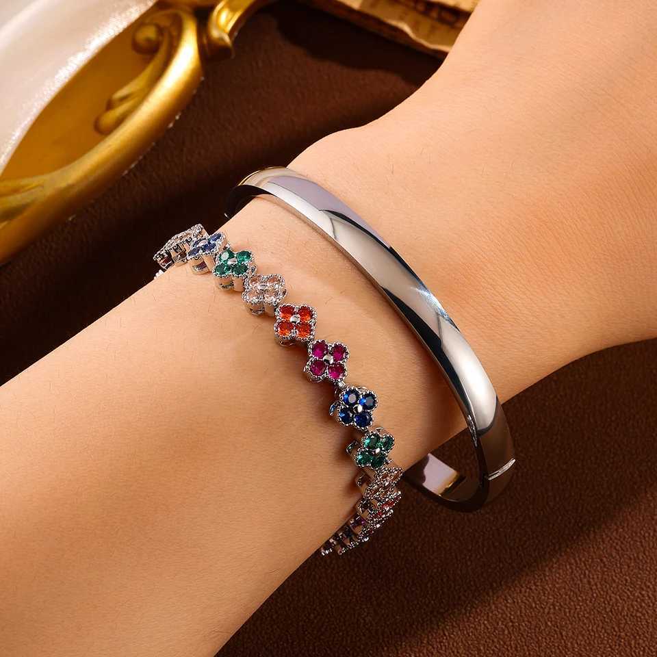 2PCS Colorful Shiny Zircon Five-leaf Flower Stacked Bracelet Bangles for Women High Quality 18K Gold-plated Stainless Steel J251122