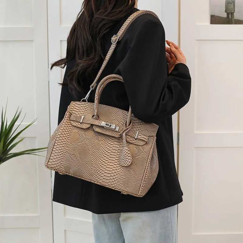 Cute Maillard Style Handbag Creative Printing Trendy Style Students Cross Body Bag Portable Adjustable K251121