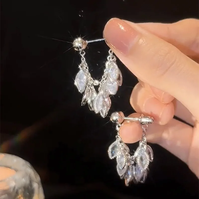 Zircon Leaf Earrings for Women Fashion Unique Long Tassel Chain Ear Buckle Wedding Trendy Jewelry Gifts Free shipping