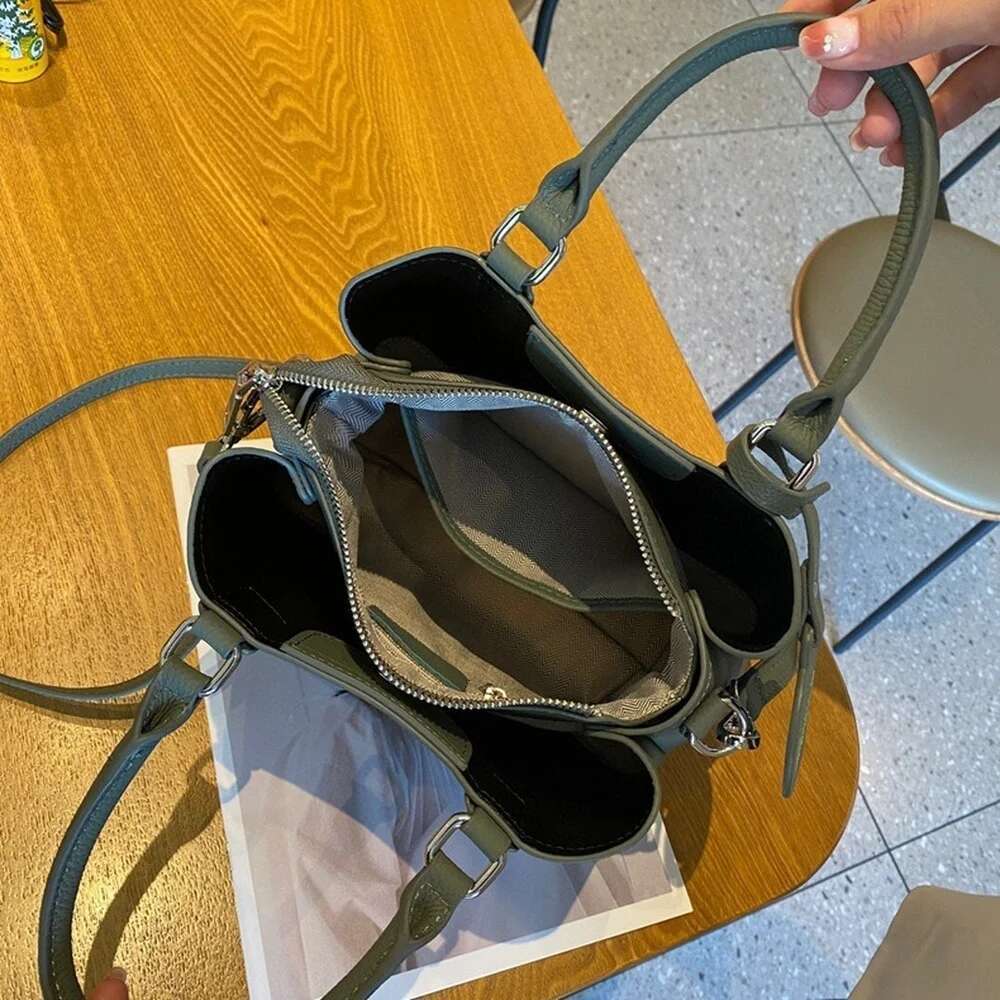 New Winter Blue Green Tote Large Capacity Genuine Leather Women Handbag Cowskin Female Shoulder Crossbody Bag Straps Bag