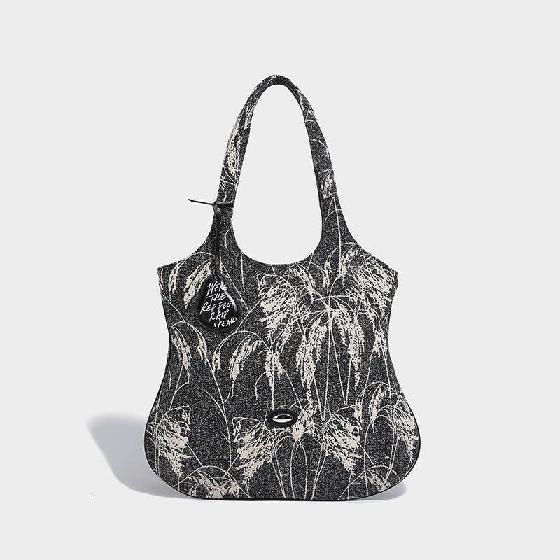 Designer Women's Bags Designer Fragrant Pear New Niche Design, Large Capacity Women's Fashionable Leisure Bag, One Shoulder Trendy Tote Bag