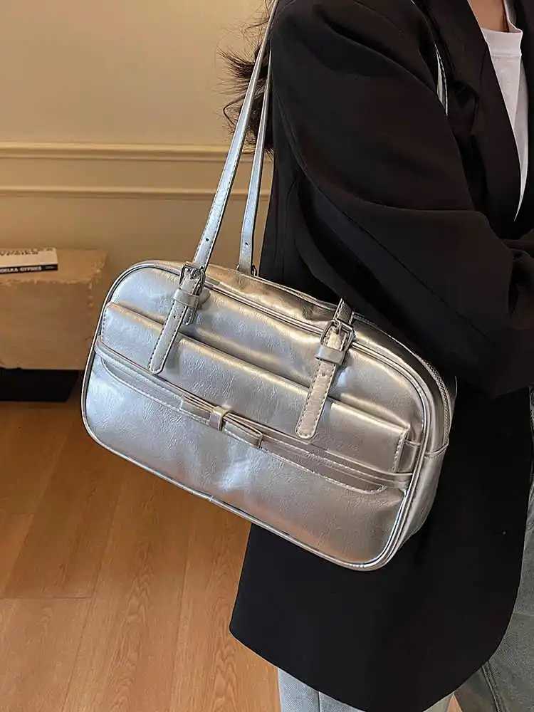 Simple Large Capacity Tote Bag For Women 2025 New Fashion Zip Underarm Bags High-end Single Shoulder Pillow Handbag LadyT251122