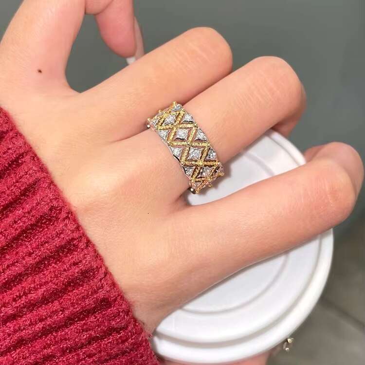 S925 Silver High Fashion Womens Ring European Style with Mossan Diamond Beautiful Moissanite Rings