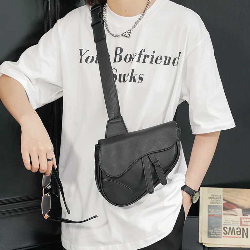 2024 New Mens Shoulder Bag Fashion Solid Saddle Mens Anti theft Messenger Bag Mens Black Cross Body Chest Bag Z250421