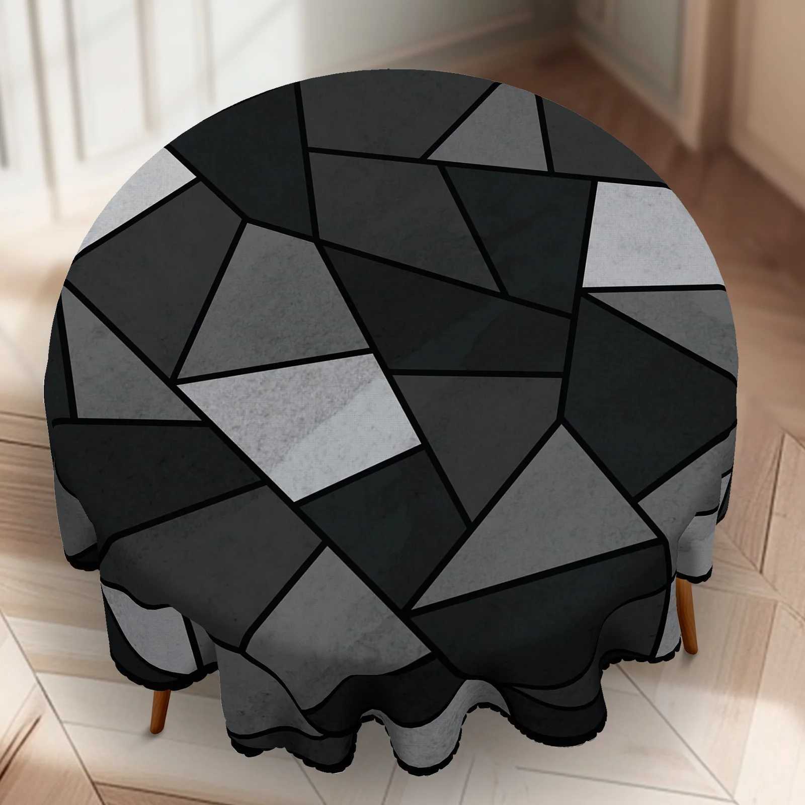 A Simple Checkered Tablecloth Perfect for Small Decorations Or Mats Suitable for Picnics Or Festive Parties C251122