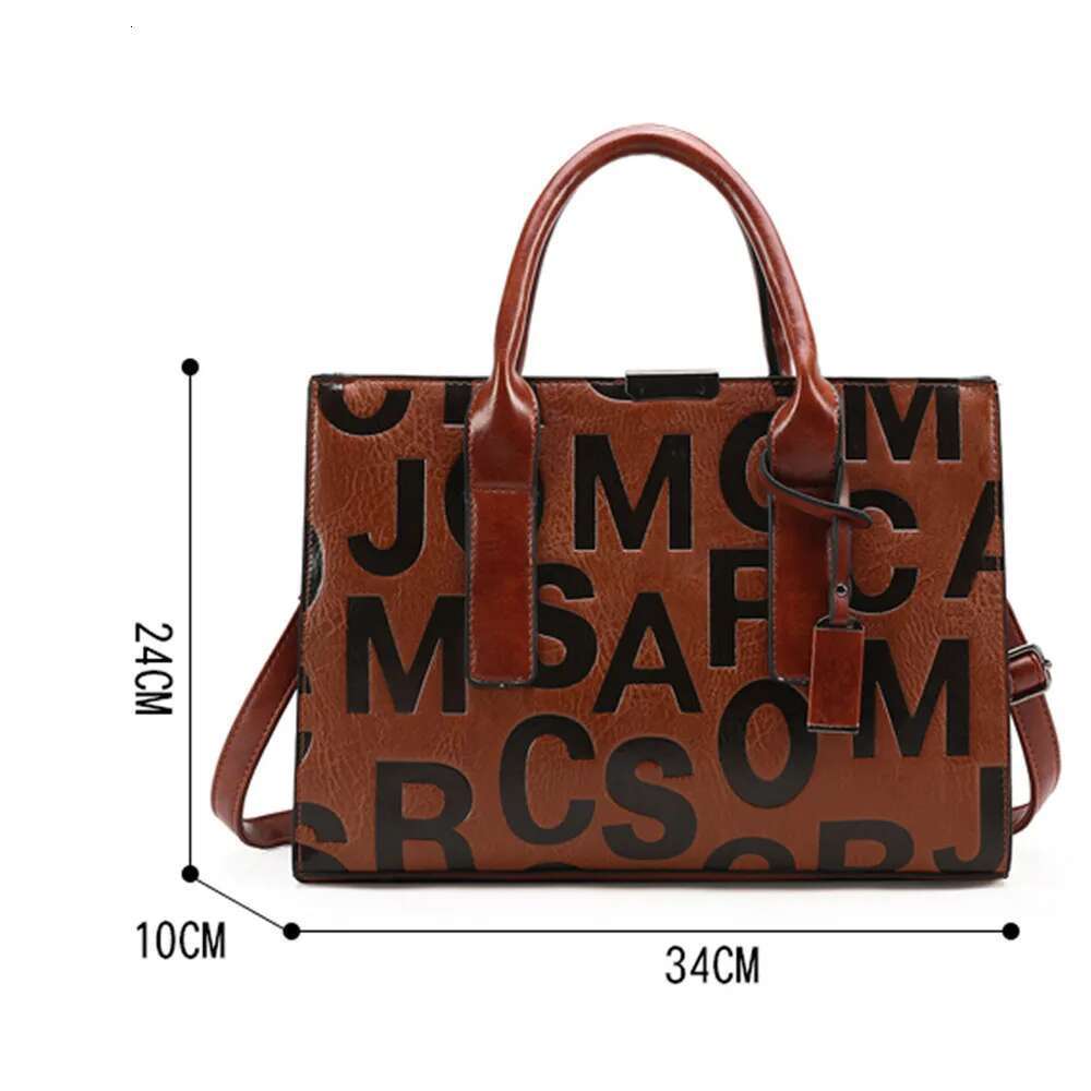 Light Handbags Designer Letter Belt Shoulder High Quality Ladies Crossbody Hand Tote Bags For Women 2023