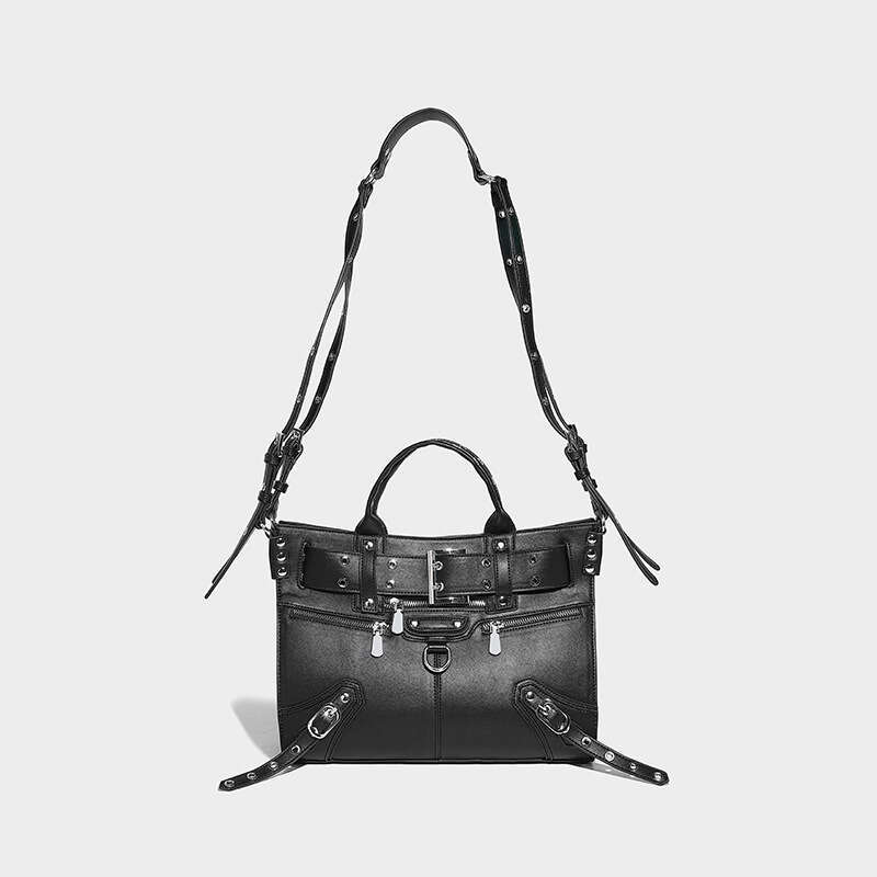 Designer Women's Bags Designer Heavy Industry Liunail Motorcycle For Women 2023 Winter New High End Niche Design Large Capacity Tote Crossbody Ba