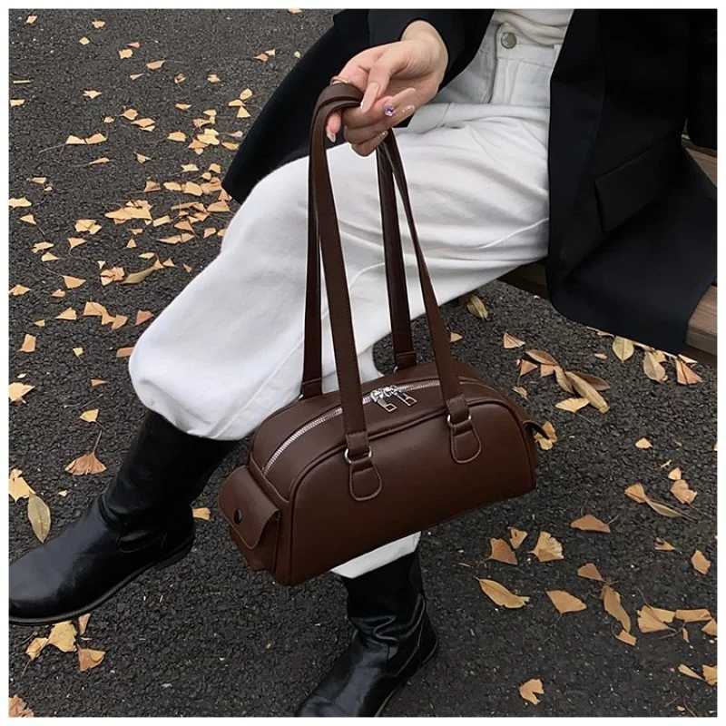 Fashionable Ladies Messenger Bag In Premium Leather Designed By Luxury Brand Famous Designer Shoulder BagT251122