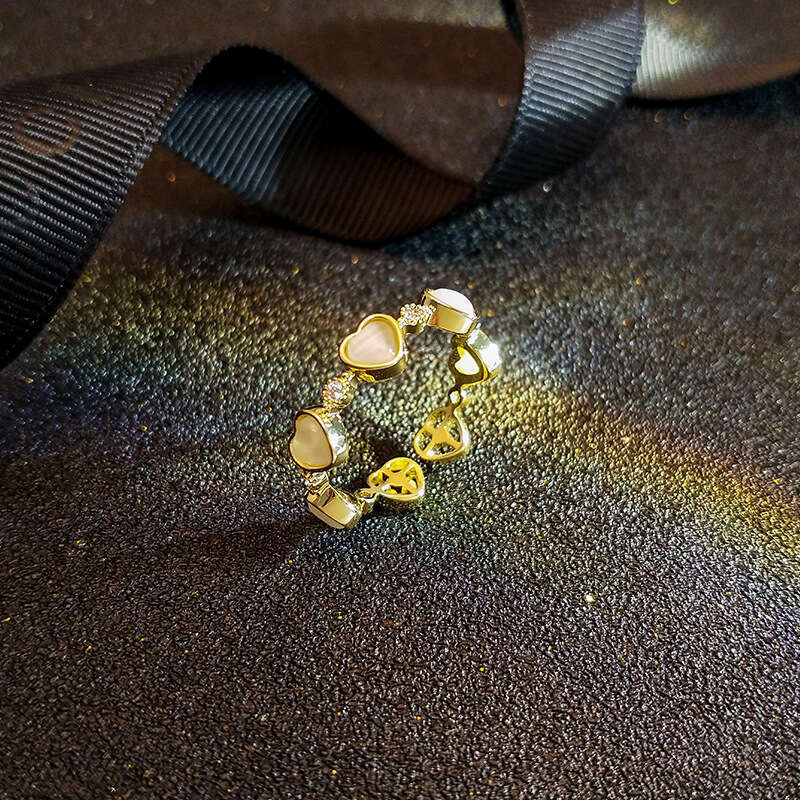 Small niche design heart women's light luxury fashion trend, open mouth ring, cold style, versatile index finger ring