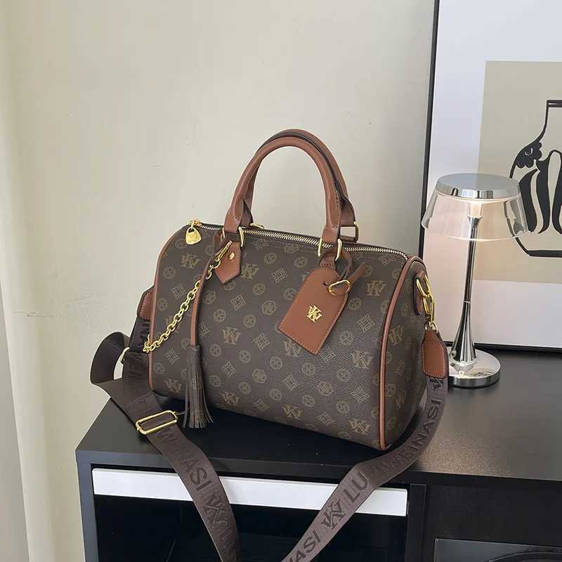 2025 Vintage Print Pillow Bag Luxe Cylinder Purse for Women Textured Shoulder Bag Bohemian Top Handle Tote Day-to-Night K251121