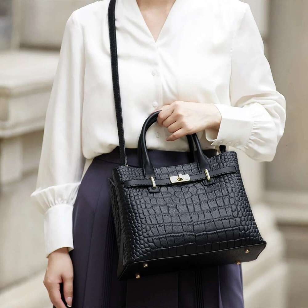 Brand Full Genuine Leather Women S Handbags Black Color New Tote Bag Skin COW Ladies Purses Winter ML Bag