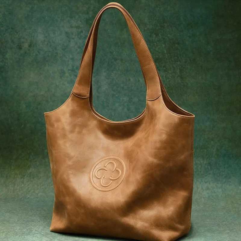 Cassile New Vintage Vegetable-Tanned Vest Tote Bag for Women Commuting Large Capacity Single Shoulder Underarm Bucket BagT251122