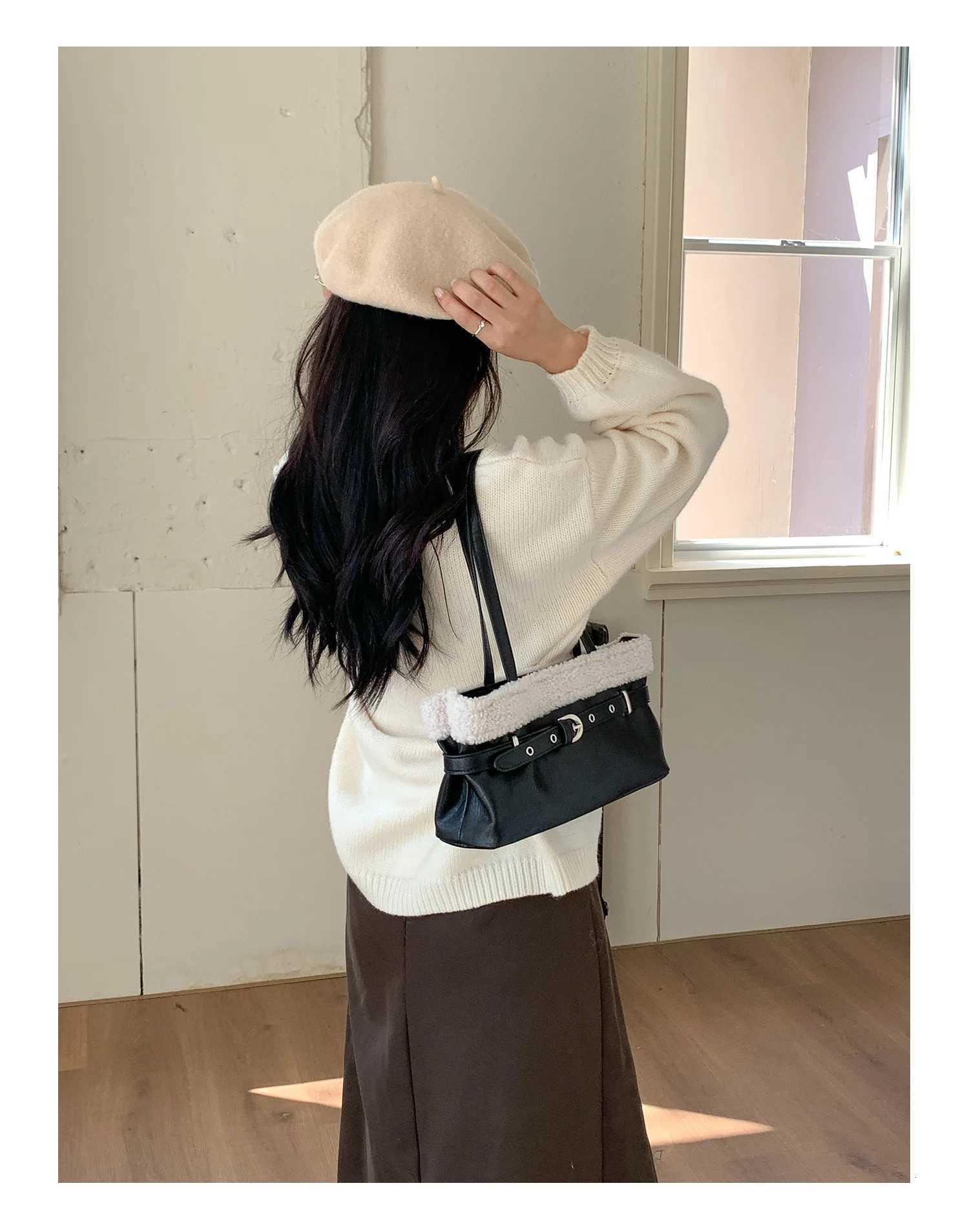 Plush bag splicing design armpit bag high-end feeling autumn and winter 2025 new belt style hand-held shoulder bag for women K251121