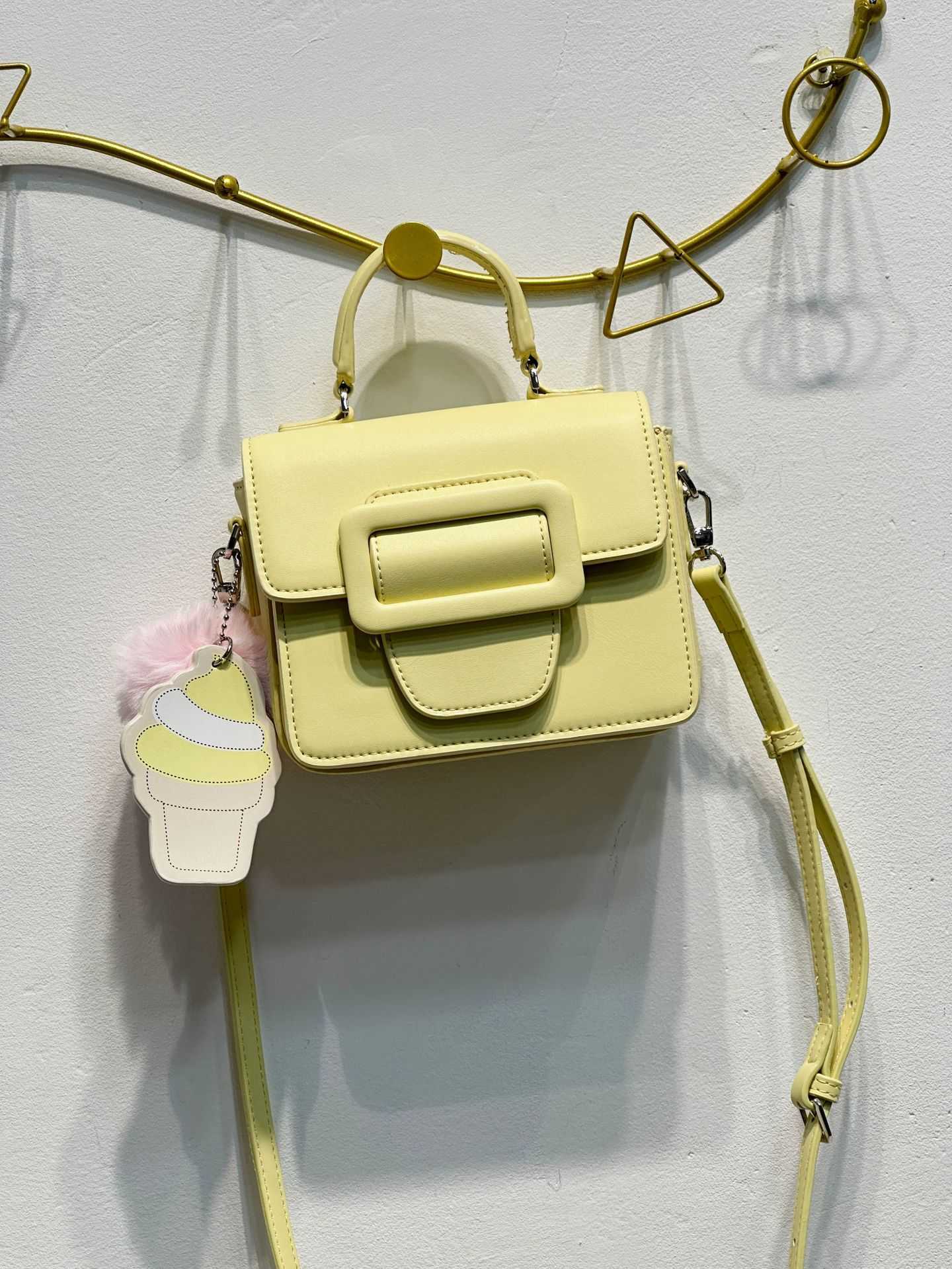 Macaron ice cream bag 2025 new niche design sweet style small square bag simple and versatile crossbody bag