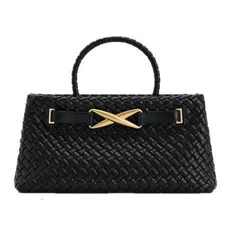 Handwoven Large Capacity Womens Handbag Fashionable Horizontal Style Shoulder Crossbody Bag Soft Polyester Lining PU Material K251121