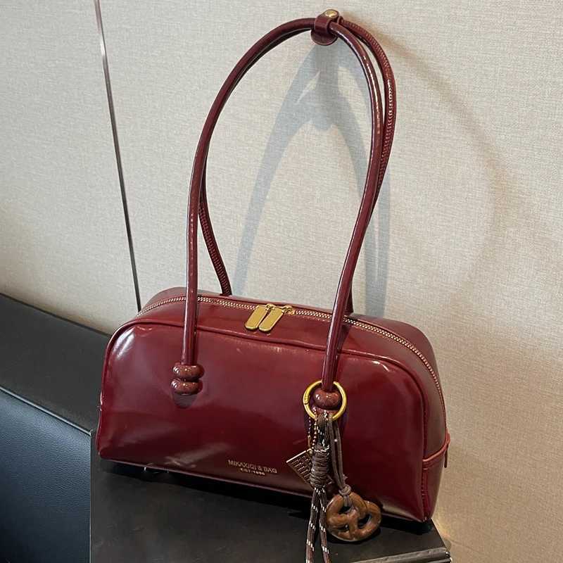 Large capacity retro fashion shoulder bag casual daily multi-functional simple solid color underarm bag with pendant suitableT251122