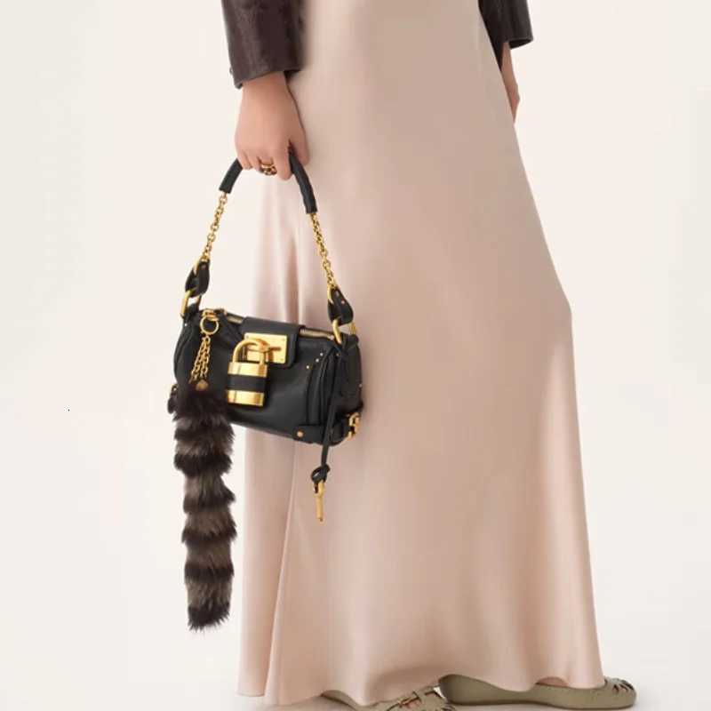 RETRO brand Womens Shoulder Bag luxury Design Crossbody Bag Quality Leather Chain Tote With Golden Lock Ladies Handbag K251121