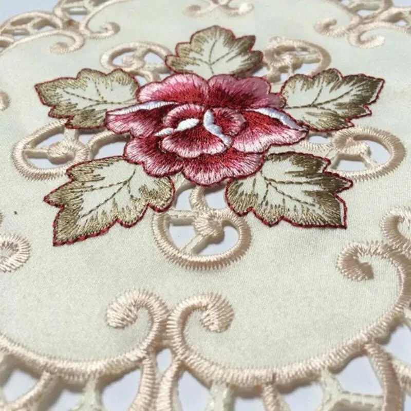 4pcs Round Embroidered Flower Dining Table Placemat Coasters Home Party Wedding Cover C251122