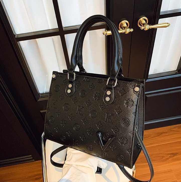 2025 High-End Womens Tote - New Fashion Letter Printing Versatile Large-Capacity Premium Quality Popular Womens Bag K251121