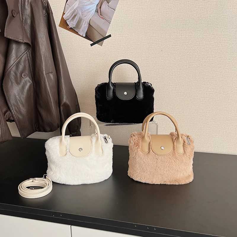 Casual Fashionable and Simple Plush Handbag 2025 Winter New Style Exquisite Oxygen Single Shoulder Crossbody Bag 831SSYD K251121
