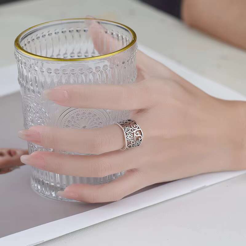 Adjustable Ring Retro Hollow Floral Design Open Band Vintage Style for Women Men Unisex Jewellery 1 Piece