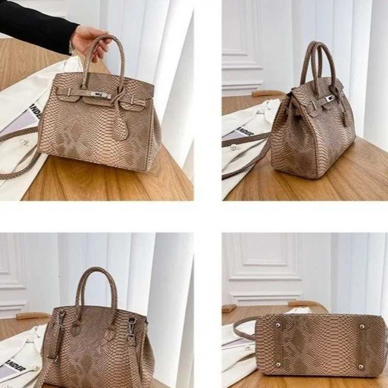 Cute Maillard Style Handbag Creative Printing Trendy Style Students Cross Body Bag Portable Adjustable K251121