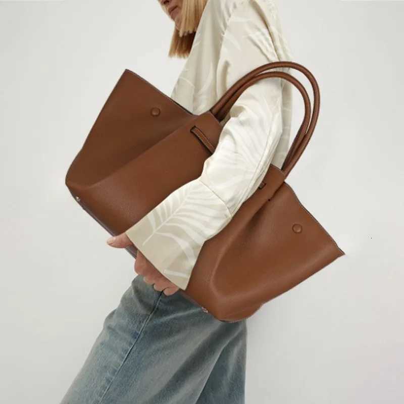 Litchi patterned wing shoulder bag large capacity European and American retro tote bag fashionable and versatile K251121