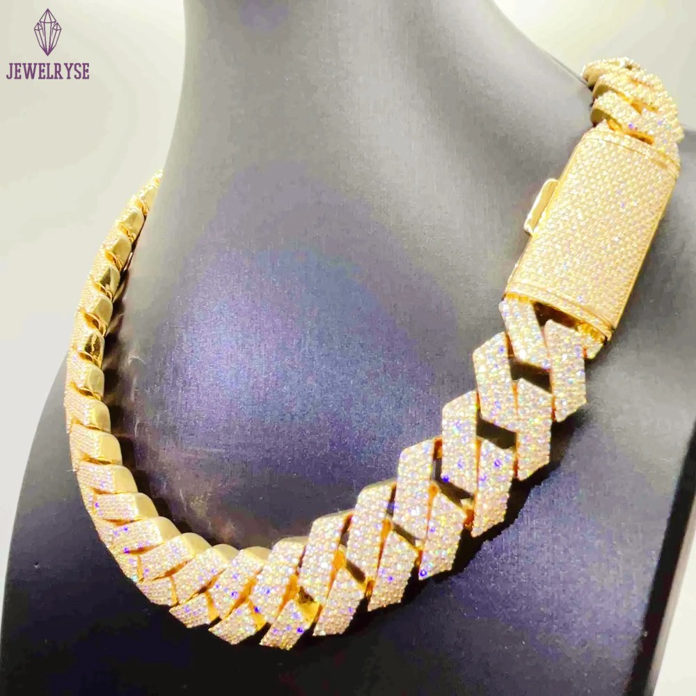 Men's Iced Out Cuban Link Chain with VVS Moissanite Custom Designer Bracelet Jewelry