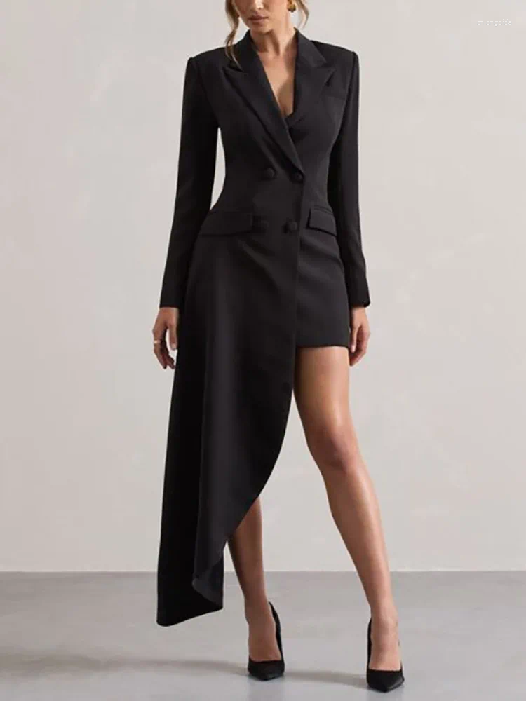 Women's Suits Yeezzi 2025 Urban Female Black White High-low Notched Collar Blazer Office Ladies Fashion Buttoned Pocket Commute Outerwears