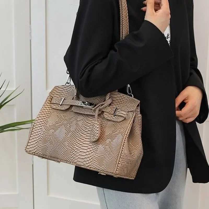 Cute Maillard Style Handbag Creative Printing Trendy Style Students Cross Body Bag Portable Adjustable K251121