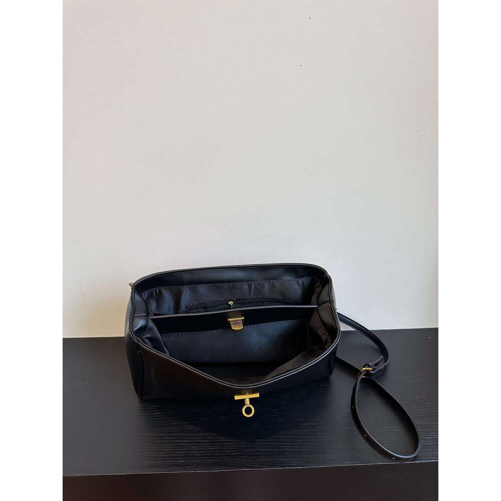 Advanced Texture Soft Tote For Women Simple And Elegant Large Capacity Underarm Single Shoulder Bag Bag