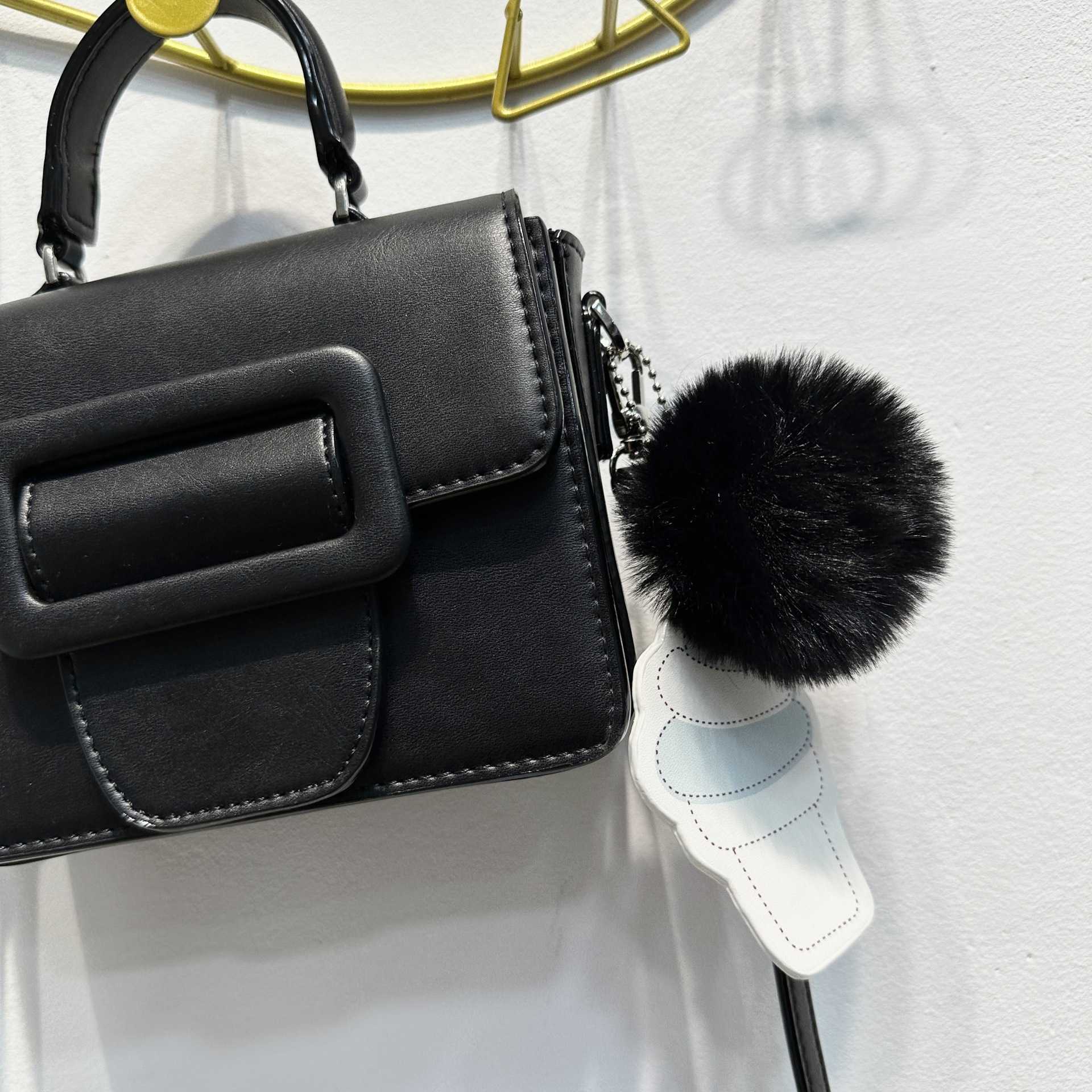 Macaron ice cream bag 2025 new niche design sweet style small square bag simple and versatile crossbody bag