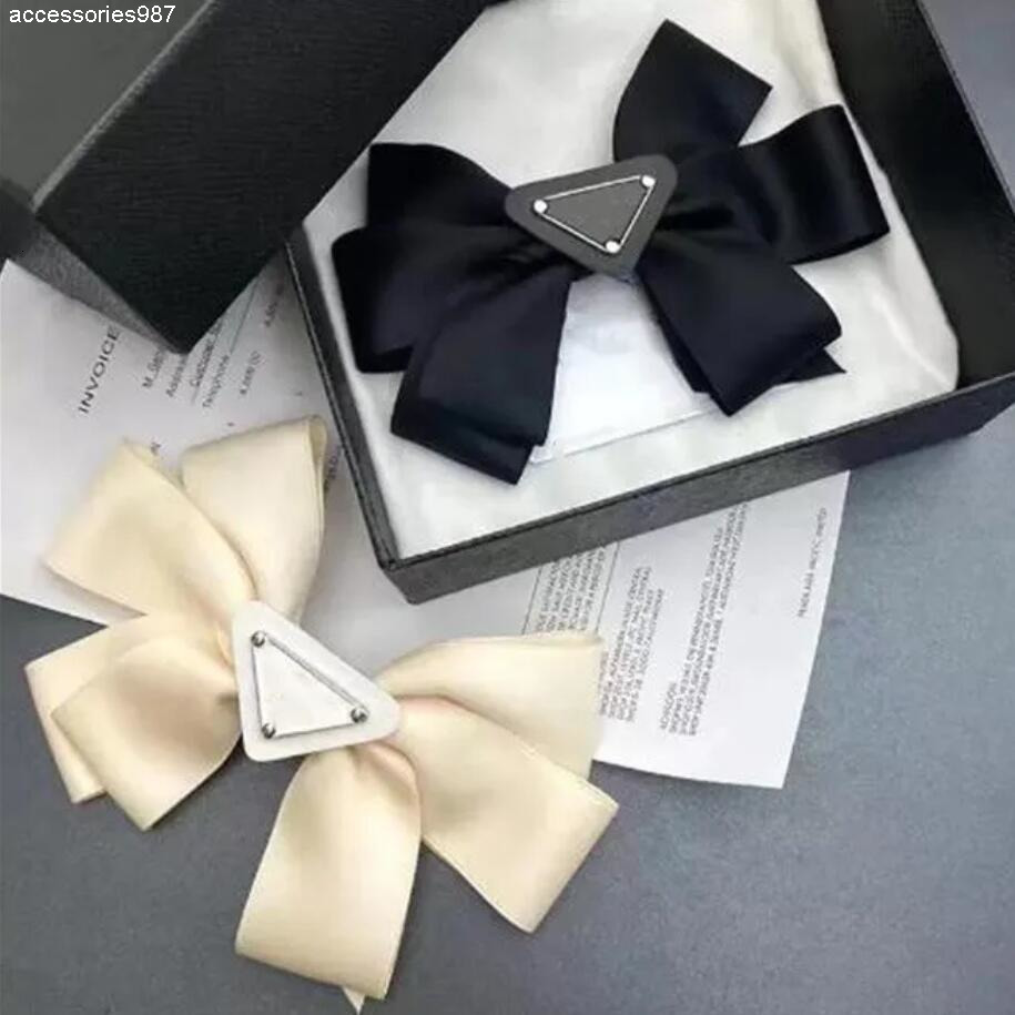 Hair Clips Barrettes Hair Clips Barrettes Fashion Bowknot Hair Clip Triangle Letters Women Girls Barrettes Luxury Designer headwear Hairpin Hairclip