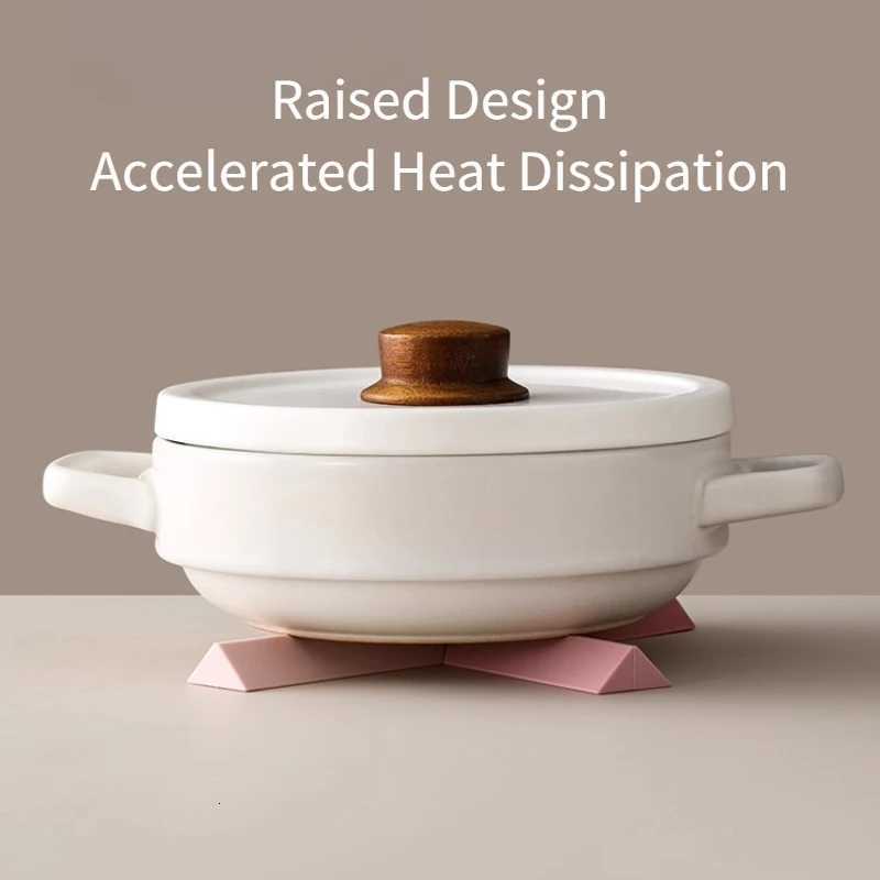 1pc Silicone Heat-Resistant Mat Pot Holder Dining Table Heat-Proof Coaster Waterproof Non-Slip Coaster Foldable Hanging Storage C251122