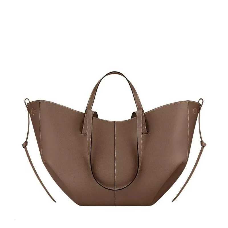 New Popular High-end Elegant Wing Bag Handbag Female Niche Large Capacity Bag Commuter Messenger Bag Each Hand 2025 K251121