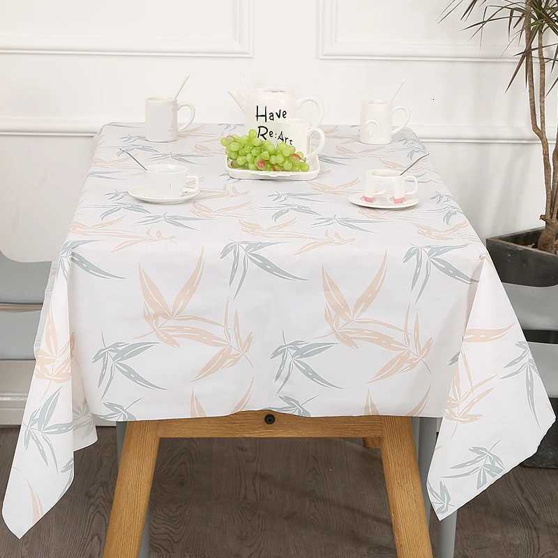The tablecloth with a warm and cozy atmosphere a high-temperature resistant tablecloth and a waterproof oil-proof C251122