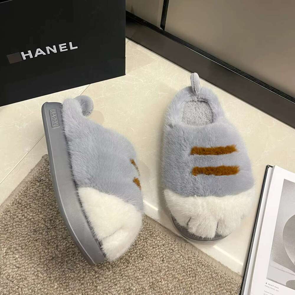 DHGadgets Hairy for Women in Winter Thickened with Fleece to Prevent Cold and Keep Warm Cute Home slippers
