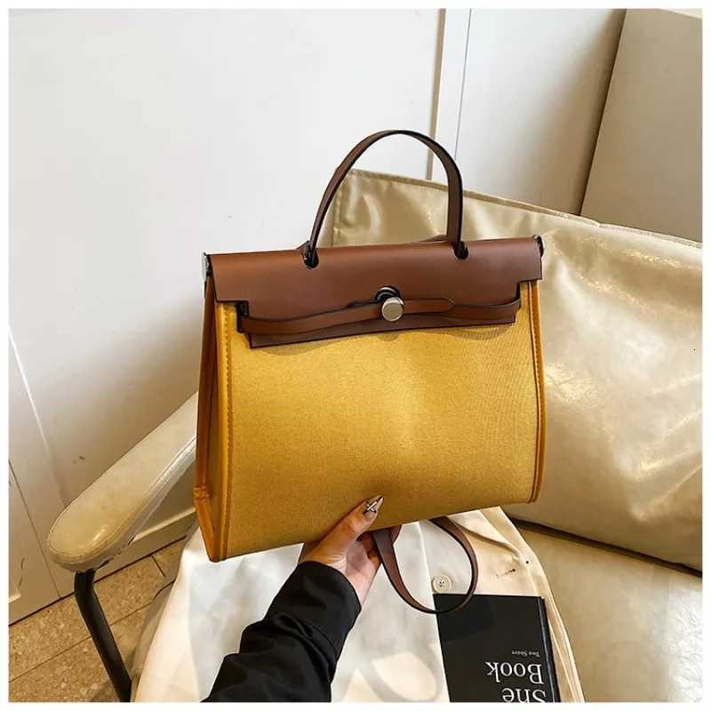 Elegant Womens Leather Shoulder Classic Fashion Bag Luxury Designer Crossbody Tote Handbag For Daily Dressing K251121