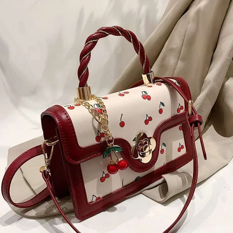 Sweet Cherry Square Chains Crossbody Bags For Woman Designer Brand New Female Black Green Yellow Handbag Bag Bag