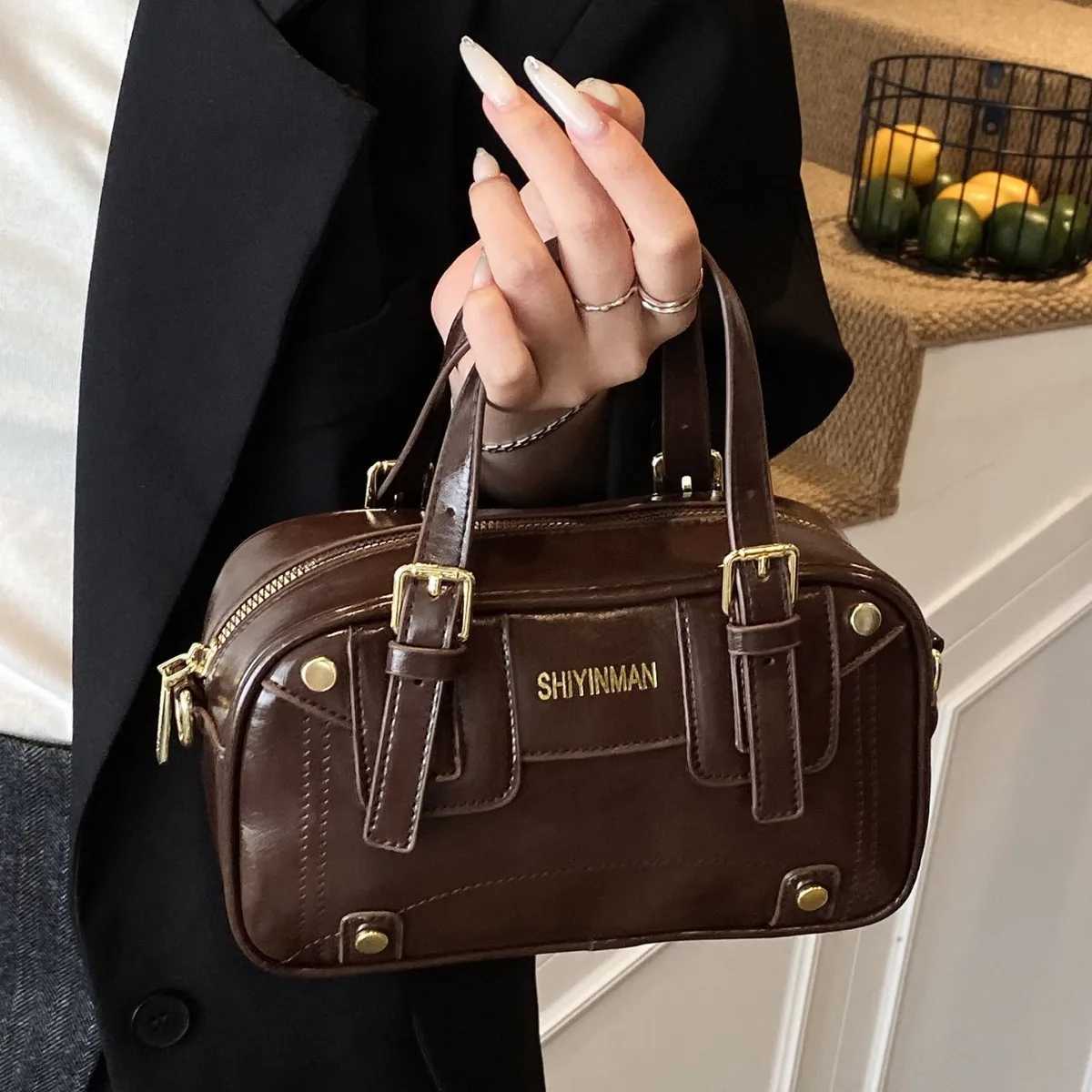 2025 New Autumn/Winter Retro Small Bag - Crossbody/Handheld Purse Trendy Pillow Shape Womens Fashion EssentialT251122