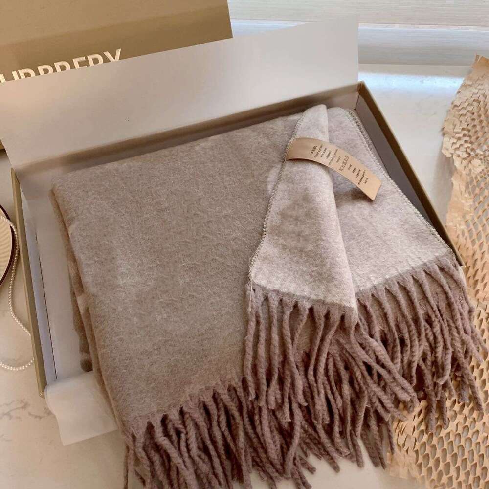 Scarf For Women Designer Luxury 2025 Double-Sided Cashmere Scarf for Women Letter Monogram Imitation Wool Neck Warmer Shawl with Tassels