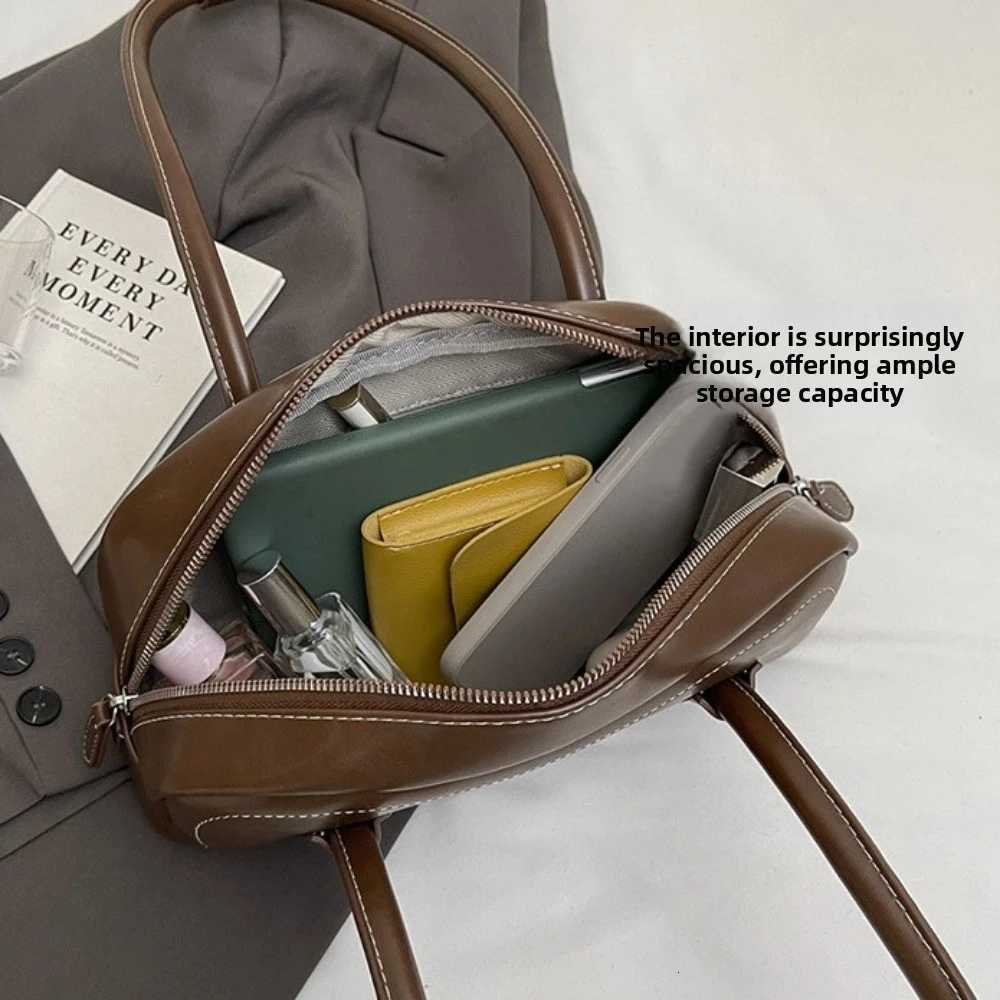 Vintage Large Capacity Women PU Shoulder Bag Korean Ins Style Personality PU Hobo Bag PU Leather Portable Underarm Bag OutdoorT251122